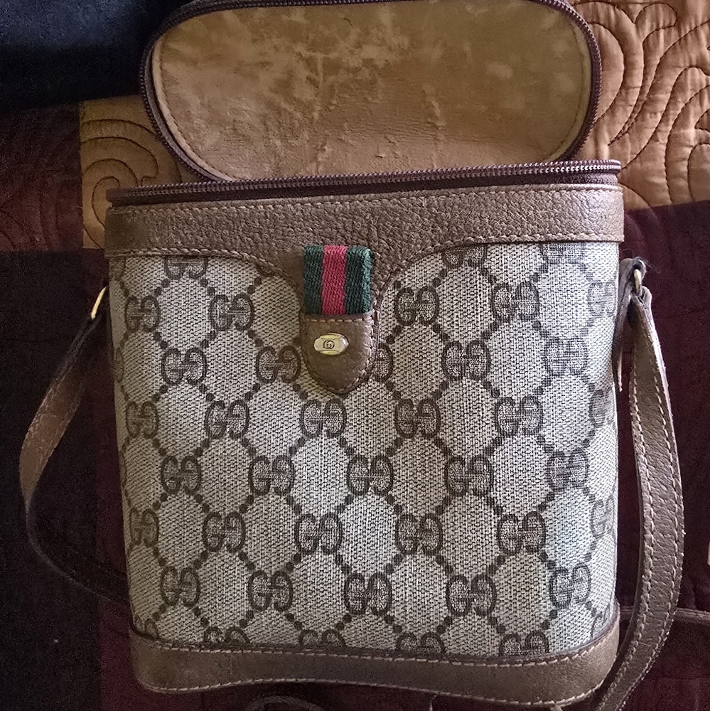 Gucci canteen Sherry